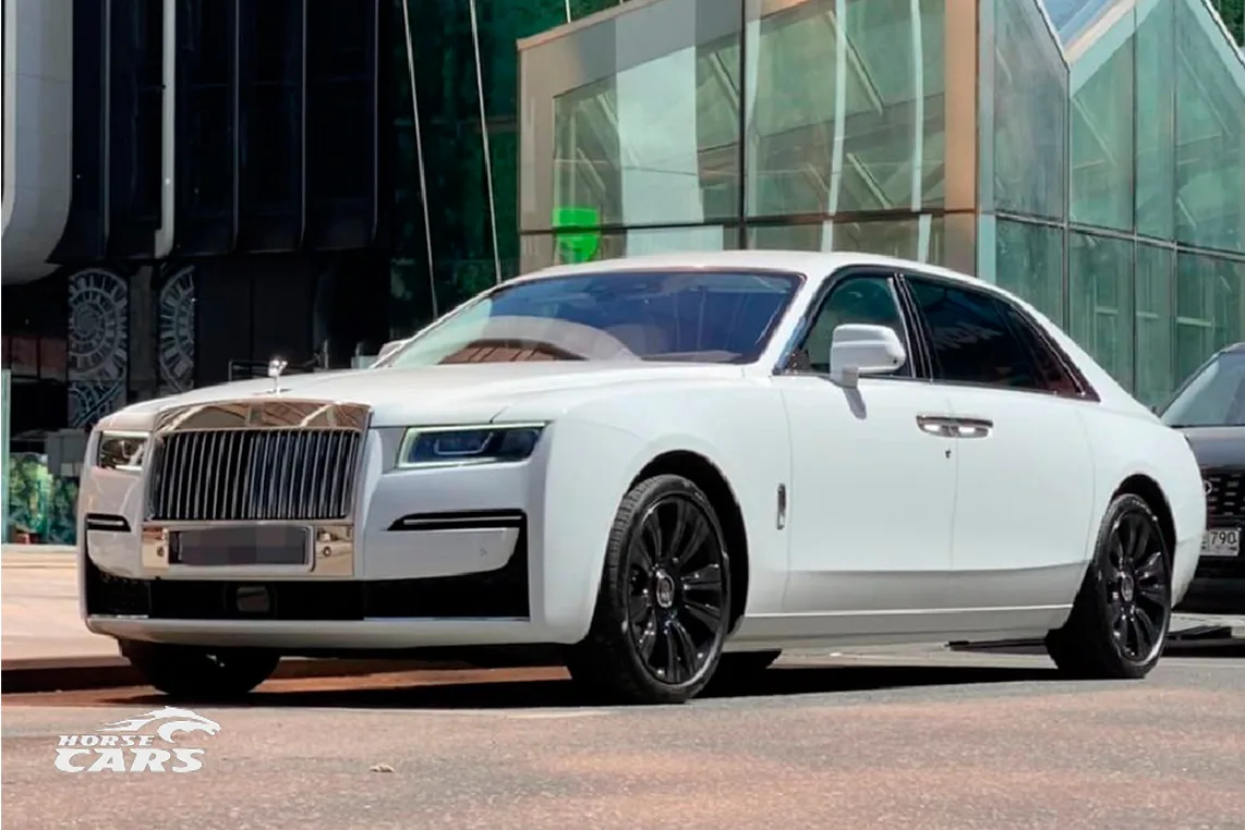 Luxury car rental Dubai