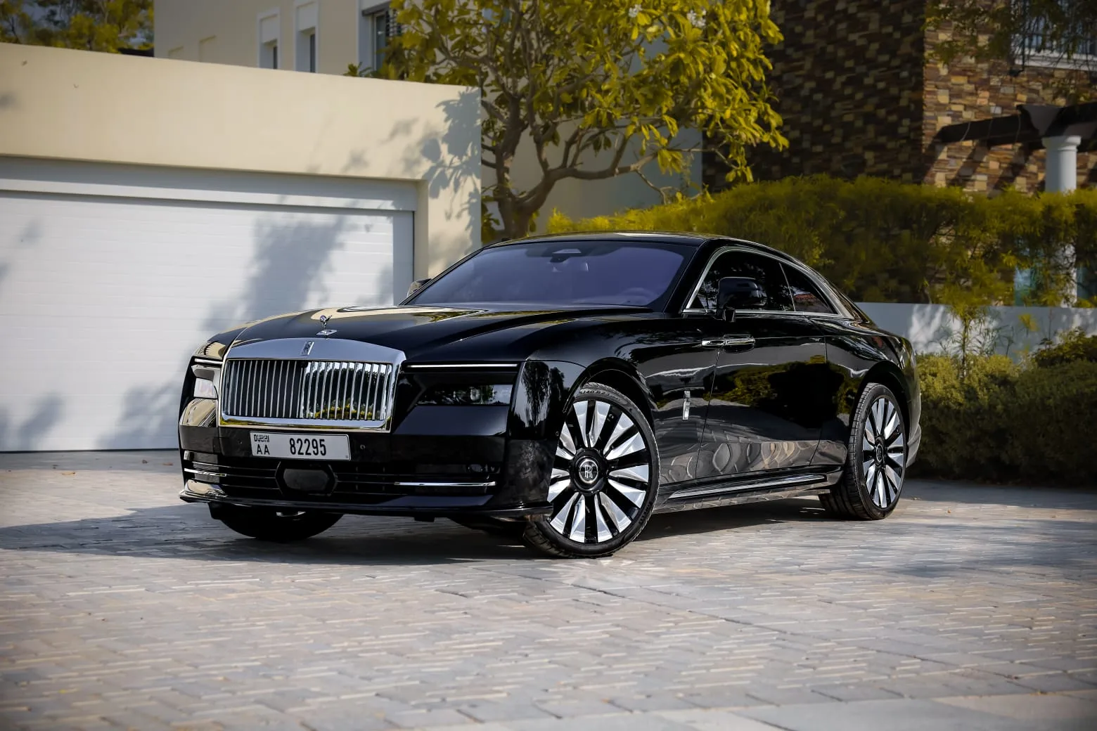 Rolls-Royce Spectre rental Dubai